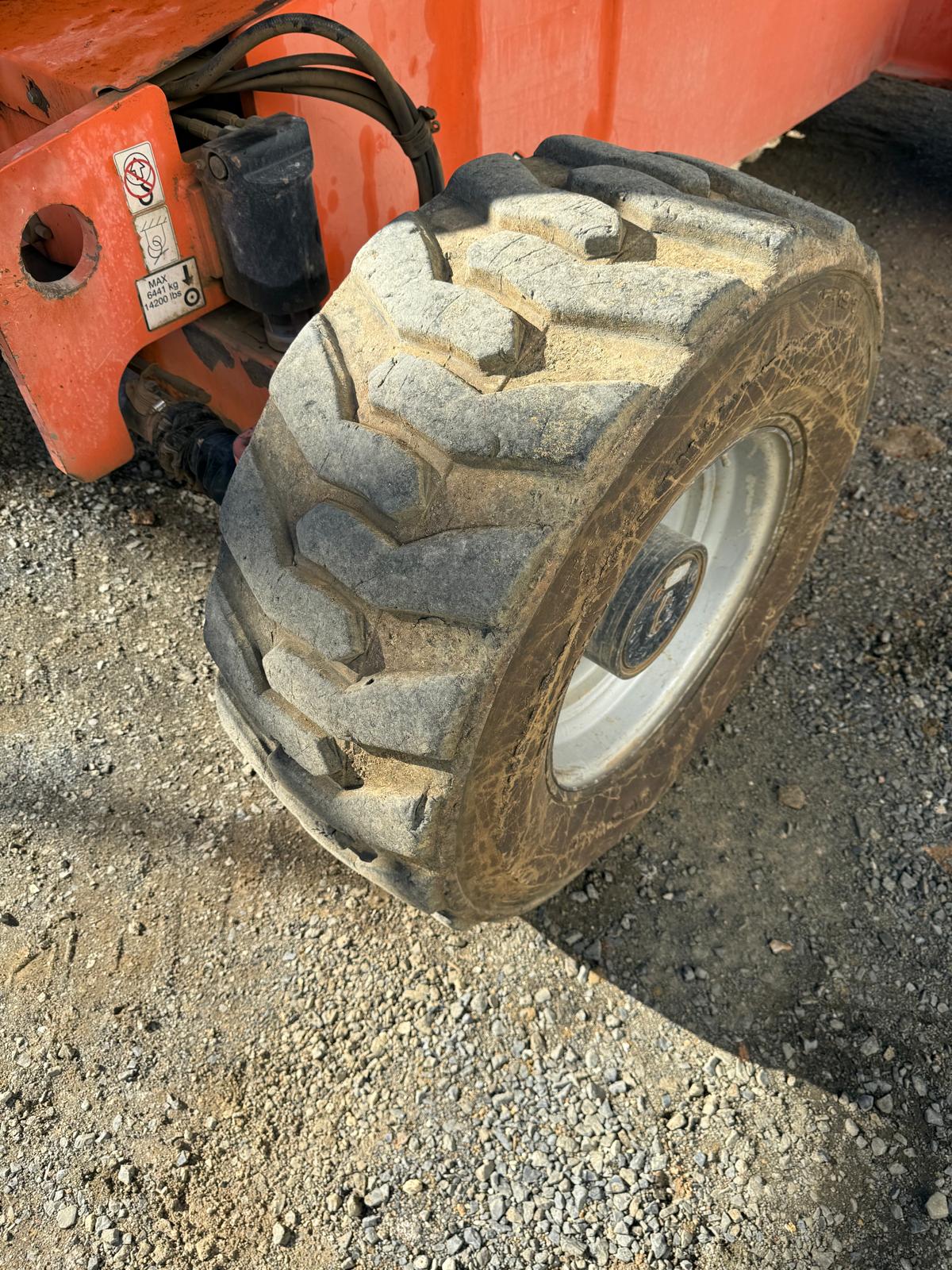 Sold - Scissor Lift - View 2